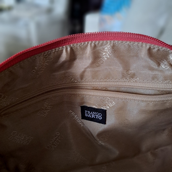 Franco Sarto Coral pebbled leather hand/shoulder bag silver hardware. Final SALE - Picture 5 of 10